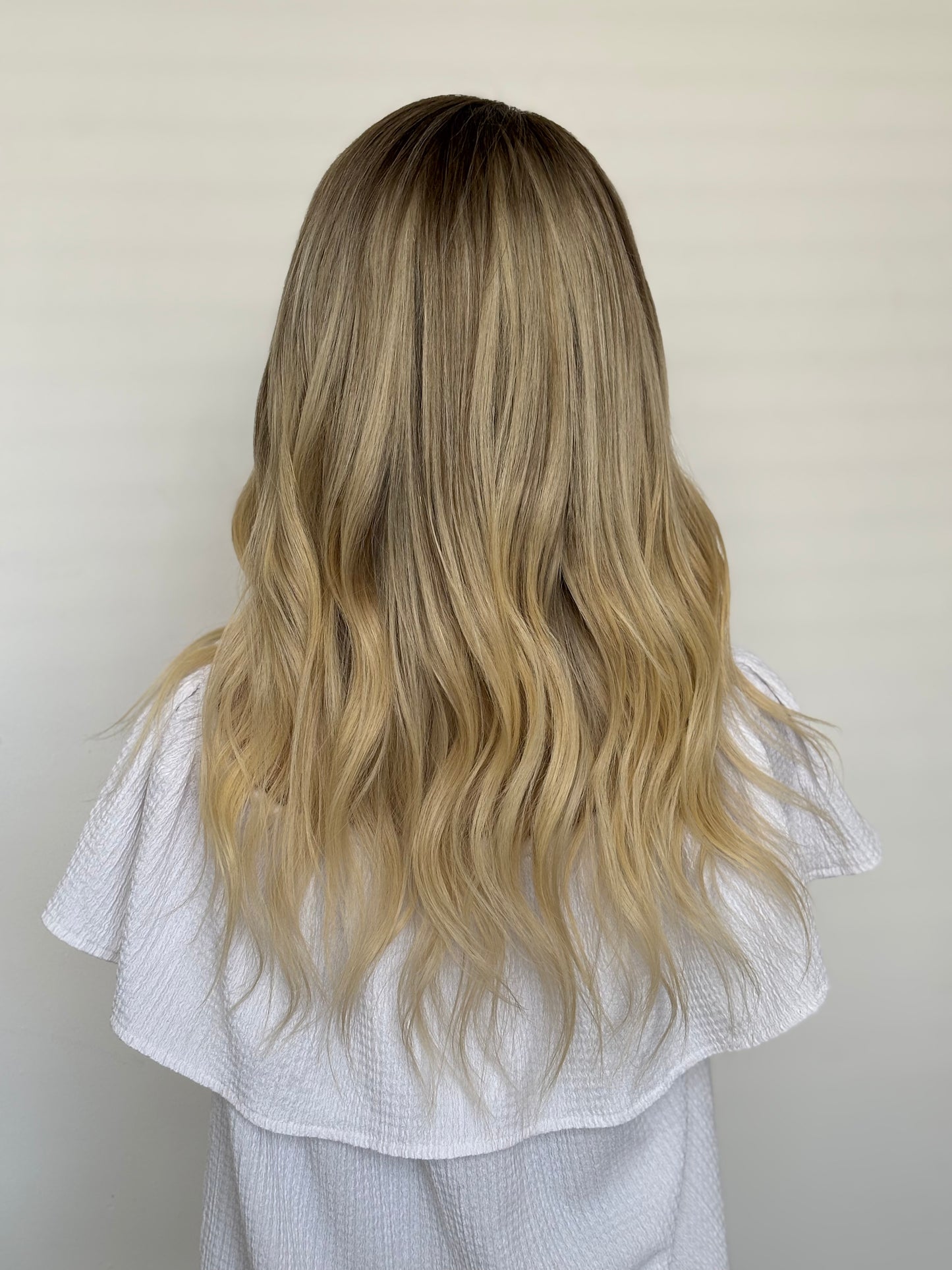 Alex 14" Wig Natural light blonde, Medium brown roots balyage beginner cap