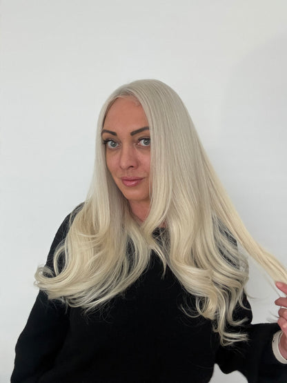 Harper 20" Wig Platinum blonde beginner cap